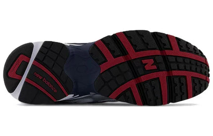 Men's New Balance 725 Navy White Shoes