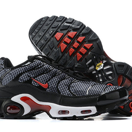 Men's Air Max Plus Bred Shoes