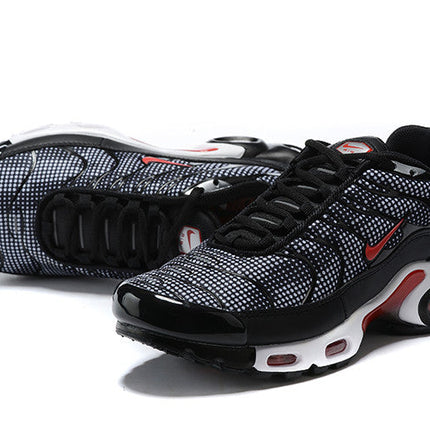 Men's Air Max Plus Bred Shoes